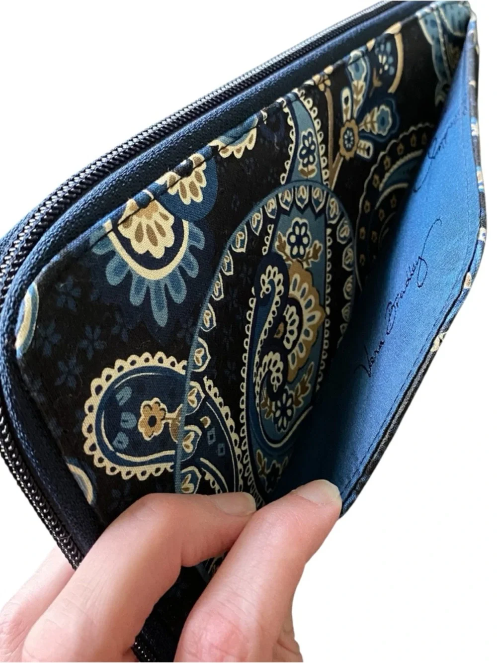 Vera Bradley Windsor Navy Paisley Zip Wallet Organizer NOS Vintage Retired 2006 - Picture 6 of 8